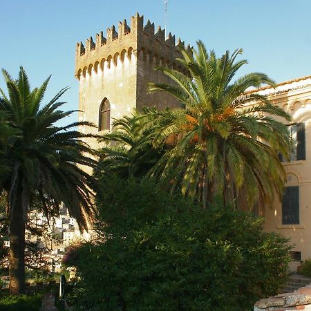 Agriturismo Castello Santa Margherita Cori Bagian luar foto