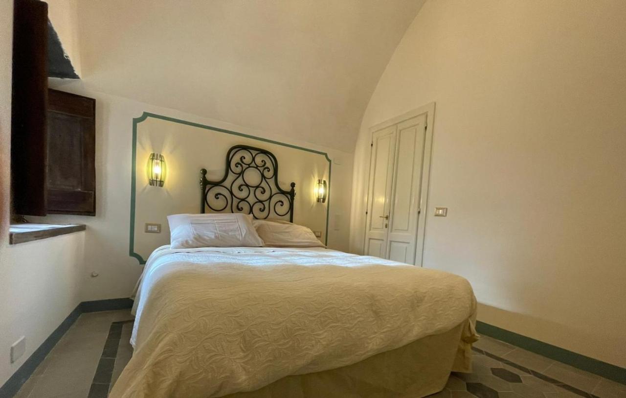 Agriturismo Castello Santa Margherita Cori Bagian luar foto