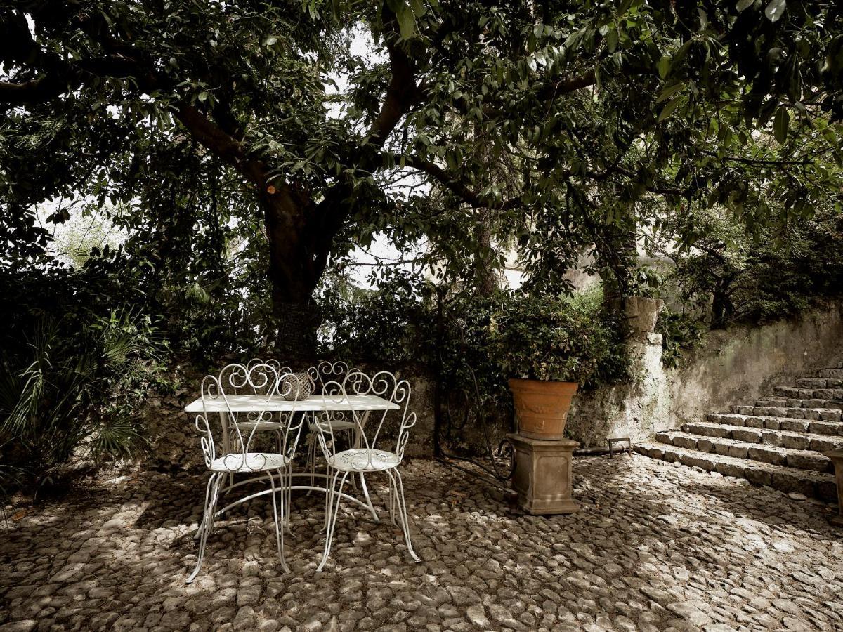 Agriturismo Castello Santa Margherita Cori Bagian luar foto