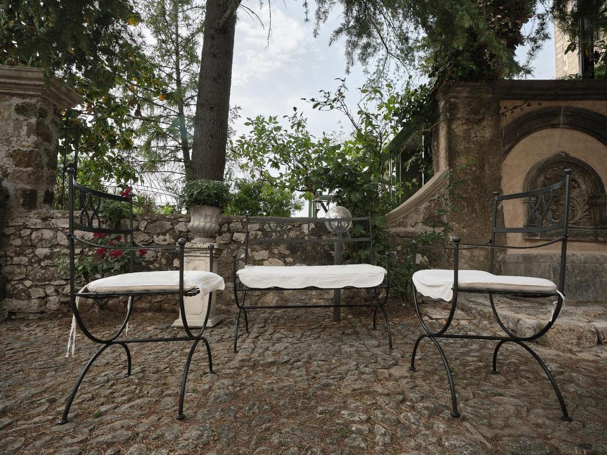 Agriturismo Castello Santa Margherita Cori Bagian luar foto