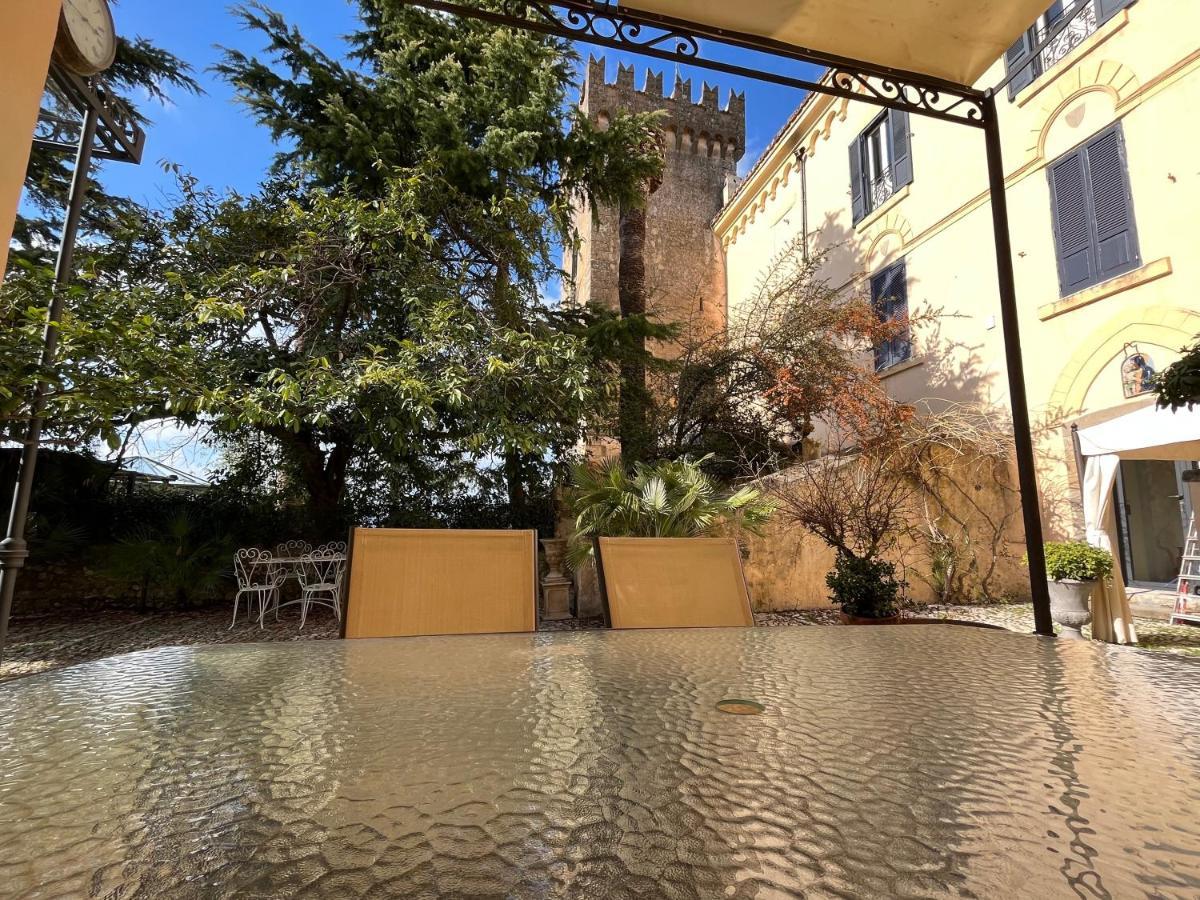 Agriturismo Castello Santa Margherita Cori Bagian luar foto
