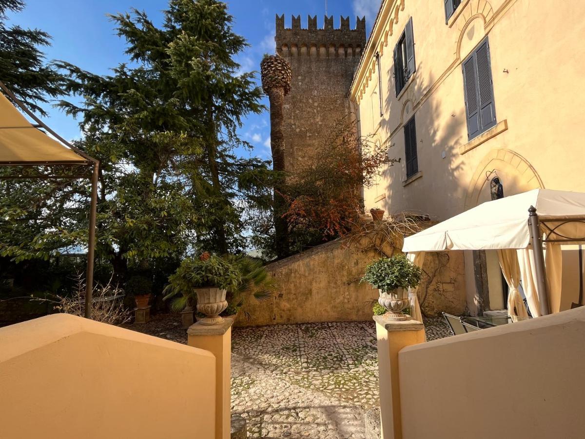 Agriturismo Castello Santa Margherita Cori Bagian luar foto