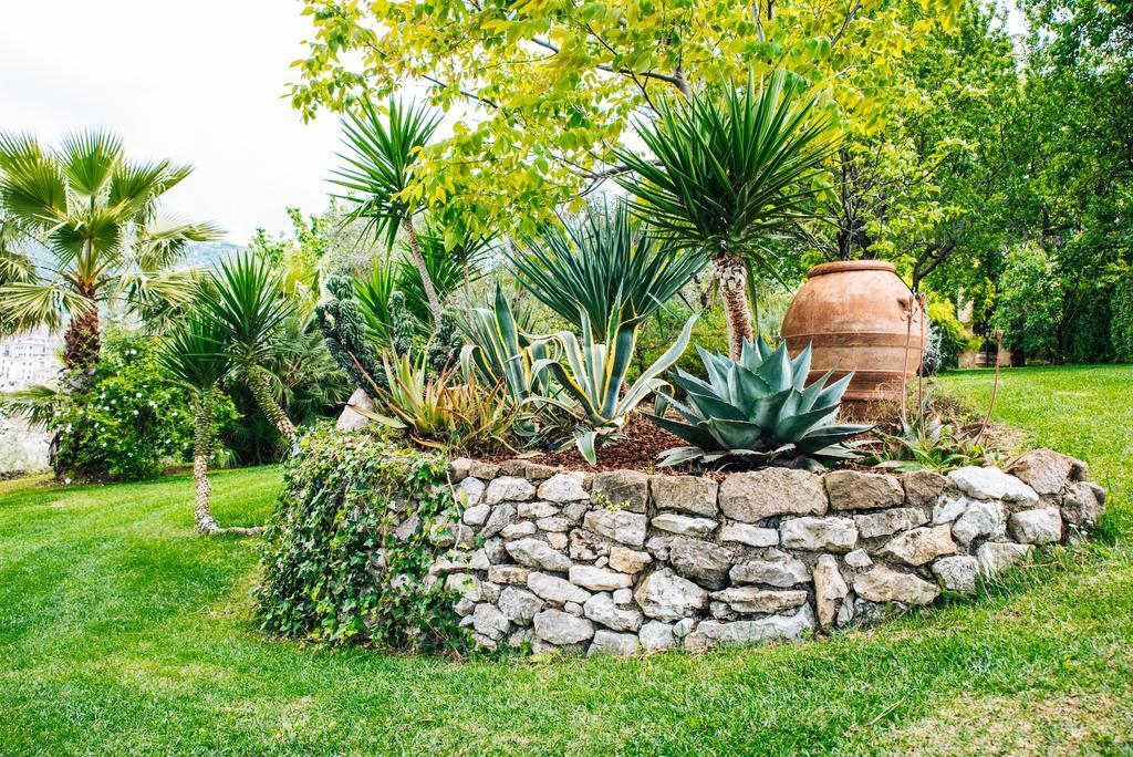 Agriturismo Castello Santa Margherita Cori Bagian luar foto
